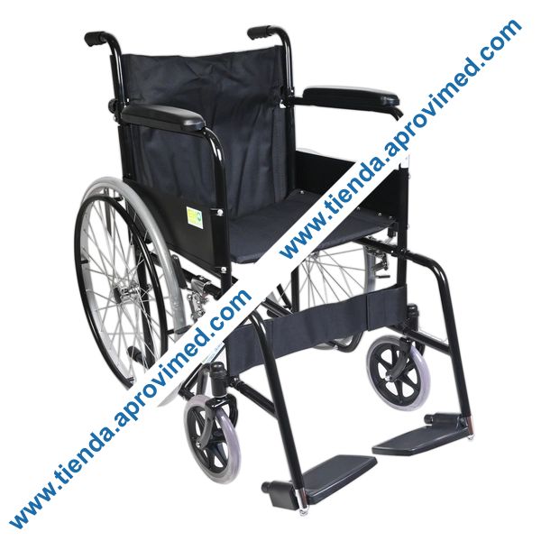 Silla de ruedas estándar con asiento de 18" y llantas sólidas
